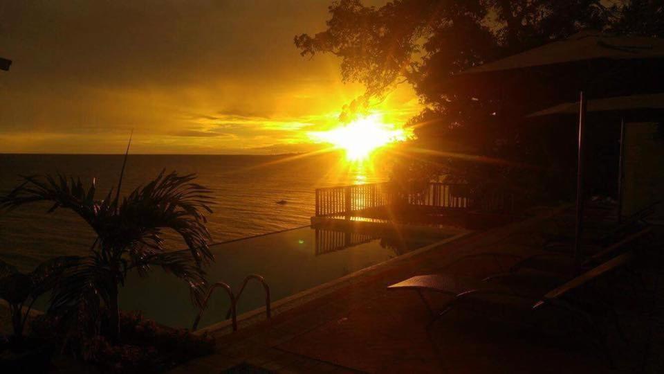 Cliff Haven Resort Jagna エクステリア 写真